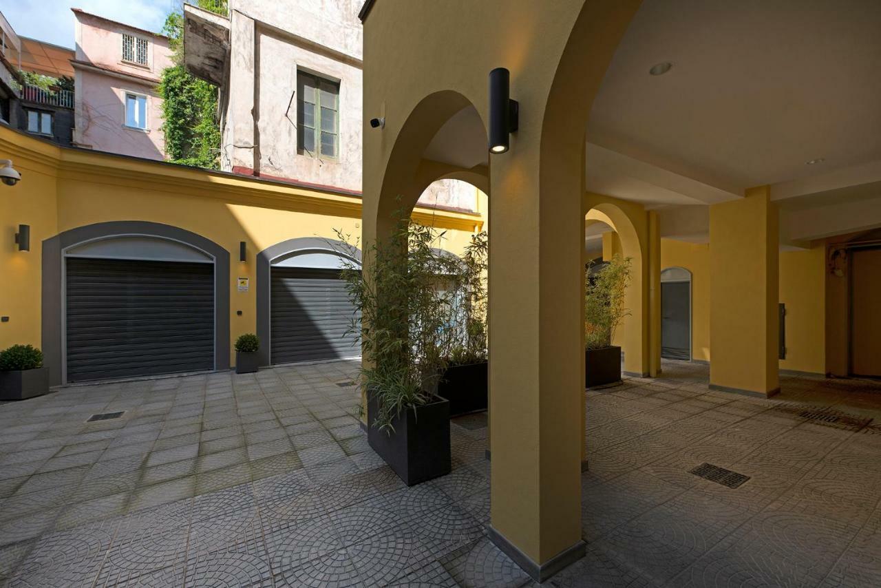 شقة Le Terrazze Sul Cortile ساليرنو المظهر الخارجي الصورة